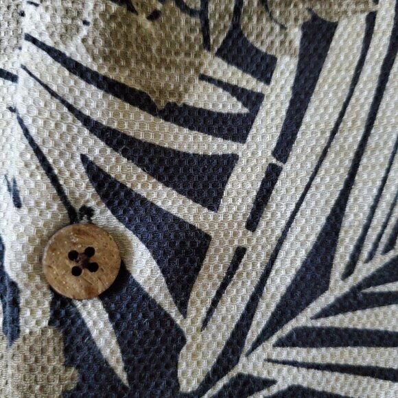 Caribbean Pure Silk Hawaiian Coastal Navy and Tan Wood Button Up Shirt XL - Picture 7 of 15